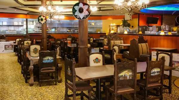 restaurant_b restaurant_b